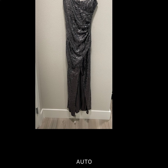 Glitter Sequin V-neck long Dress - Picture 2 of 6